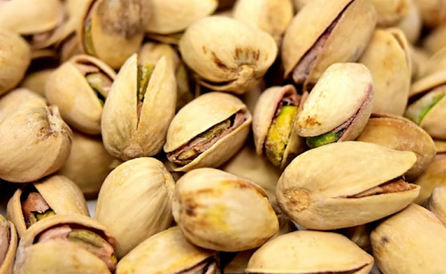 Pistachio Infection with Aflatoxin