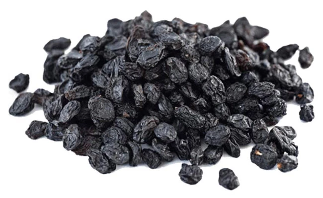 The picture shows a sample of Black or Regular raisins.