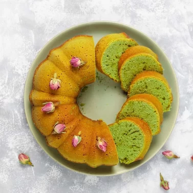 cake with Green Pistachio Paste for evening